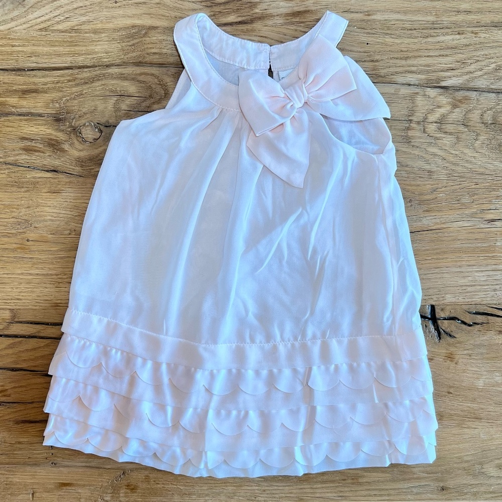 Savannah. Size 2T. Light pink, faux silk dress. NWOT.